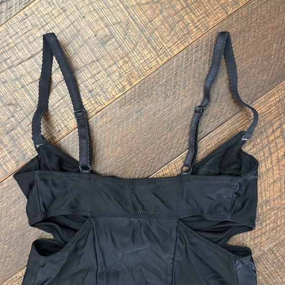 UO Out From Under Satin Lace Trim Bustier Bodysuit XS - Picture 8 of 10